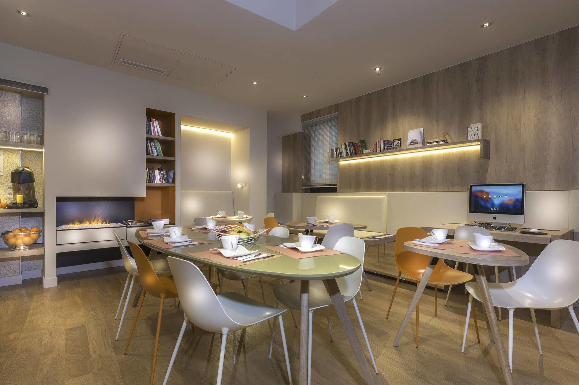 Hotel Andrea Париж Экстерьер фото